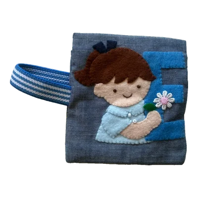 女の子とイニシャルEのアップリケのお弁当ベルト